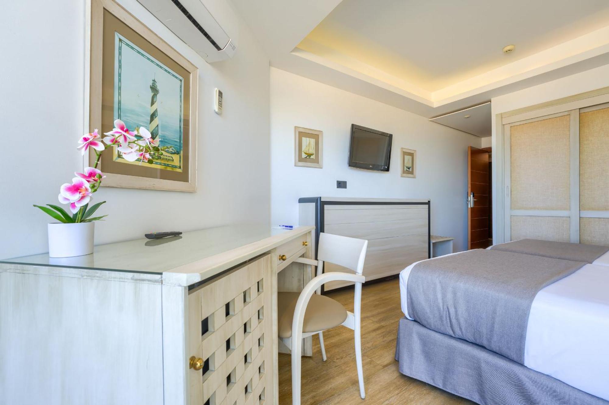 Hotel Puerto Bahia & Spa เอลปูแอร์โต เด ซานตามาริอา ภายนอก รูปภาพ