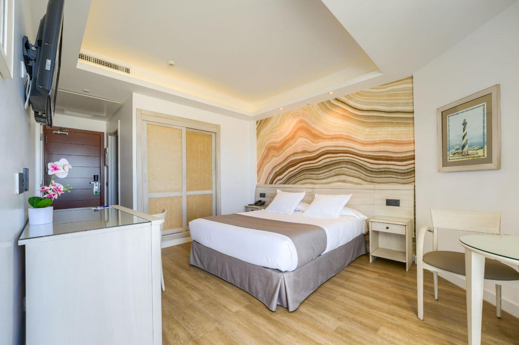 Hotel Puerto Bahia & Spa เอลปูแอร์โต เด ซานตามาริอา ภายนอก รูปภาพ
