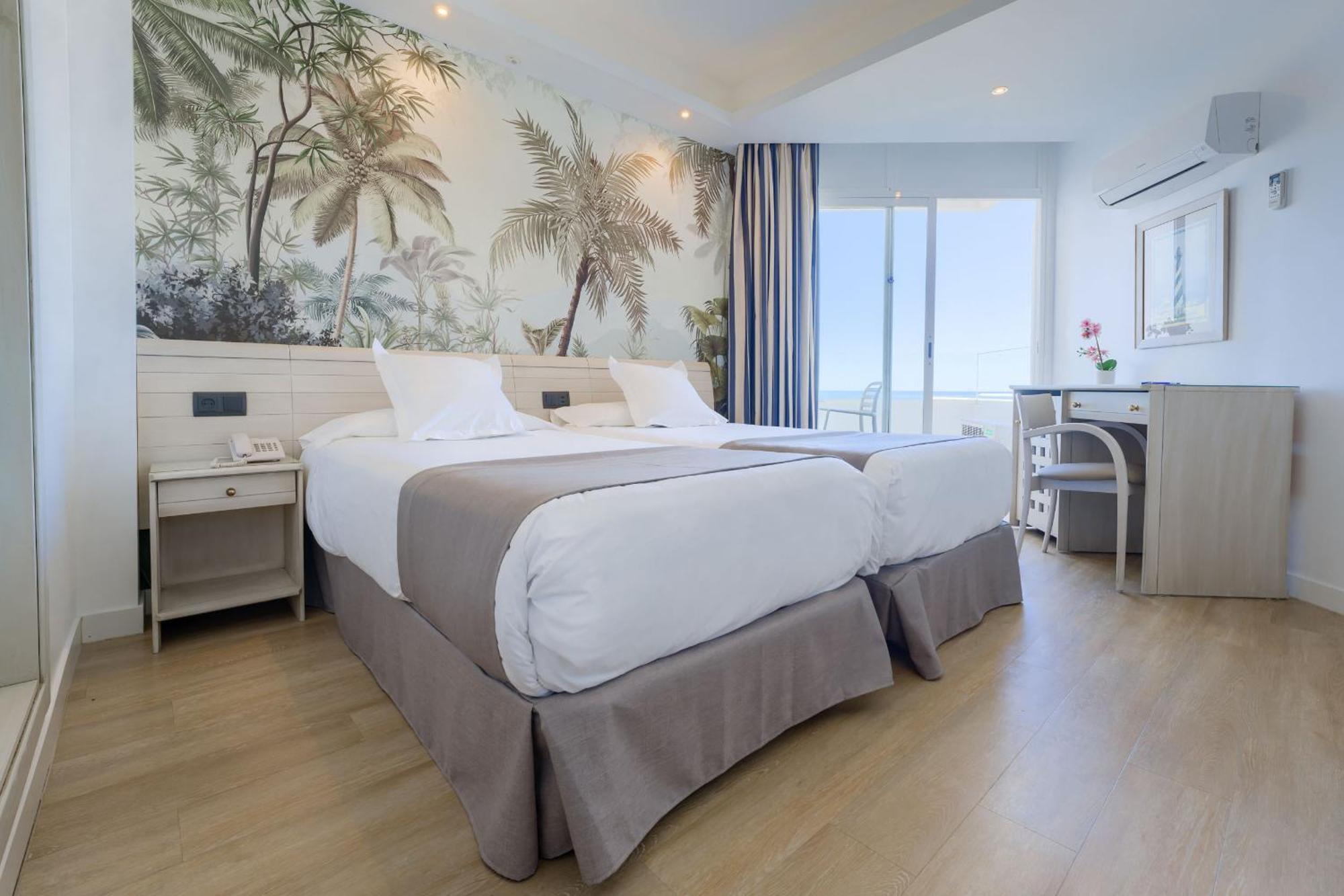 Hotel Puerto Bahia & Spa เอลปูแอร์โต เด ซานตามาริอา ภายนอก รูปภาพ